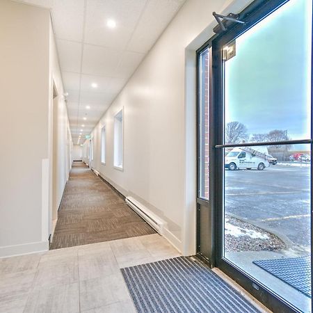 Motel Rustik Chateauguay Heights Exterior photo